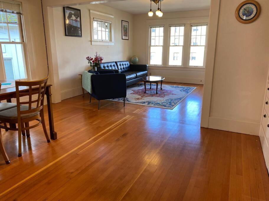 Historic Downtown Riverview Flat, No 3 Astoria Luaran gambar
